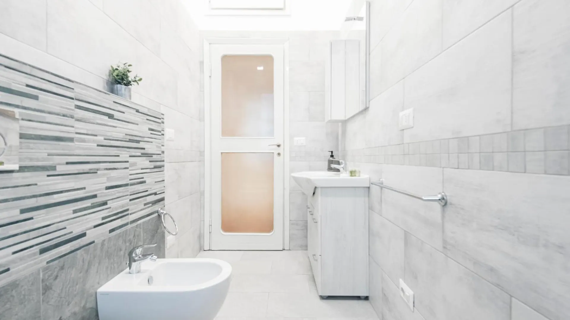 Easylife - Elegant Apartment 3 Mins From Duomo Milano